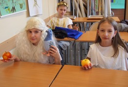  (photo)