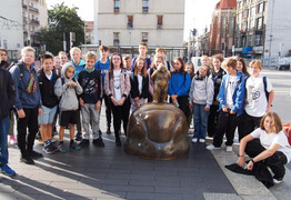  (photo)