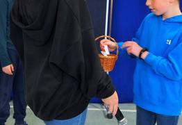  (photo)