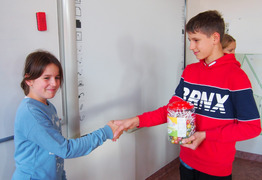  (photo)