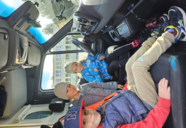  (photo)
