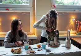  (photo)