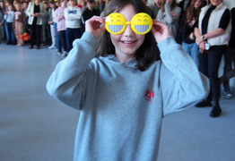  (photo)
