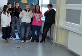  (photo)
