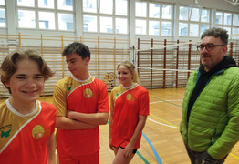  (photo)