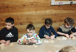  (photo)