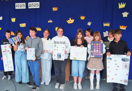  (photo)