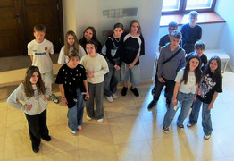  (photo)