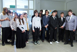  (photo)