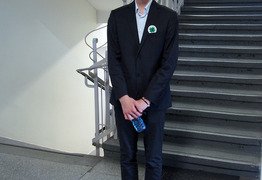  (photo)