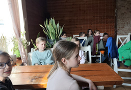  (photo)